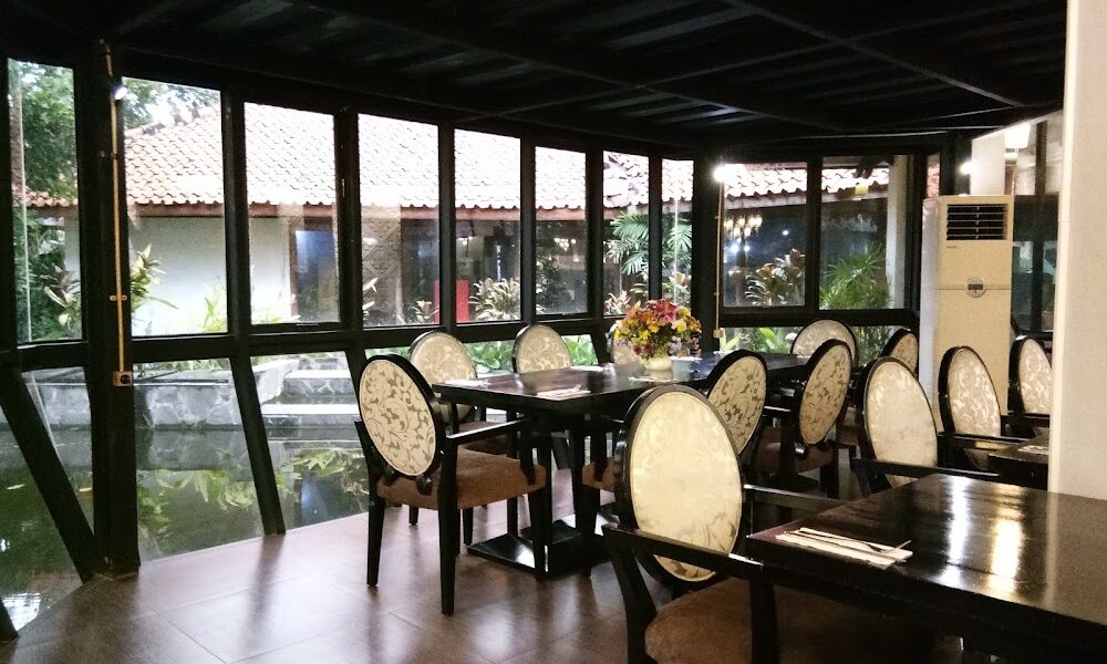 Thirty Three By Mirasari Restaurant